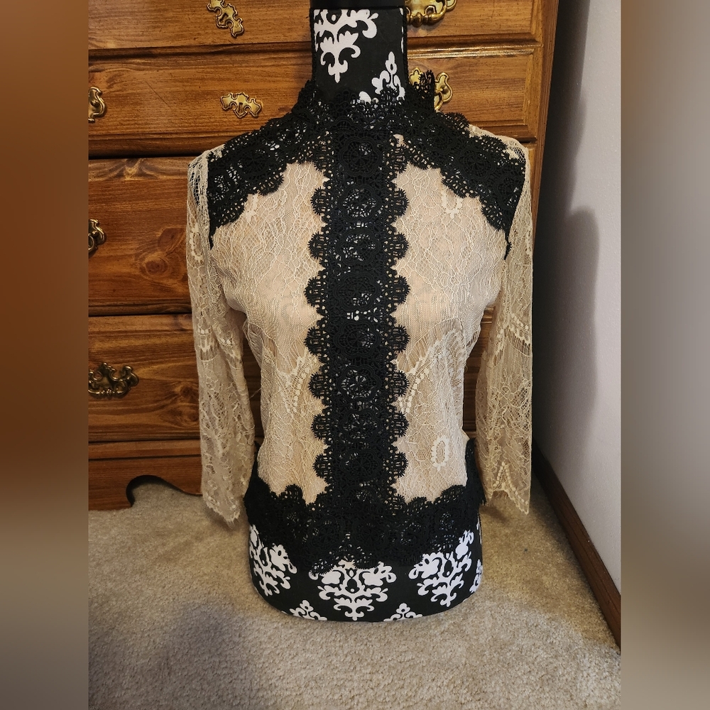 BKE Boutique Lace Top